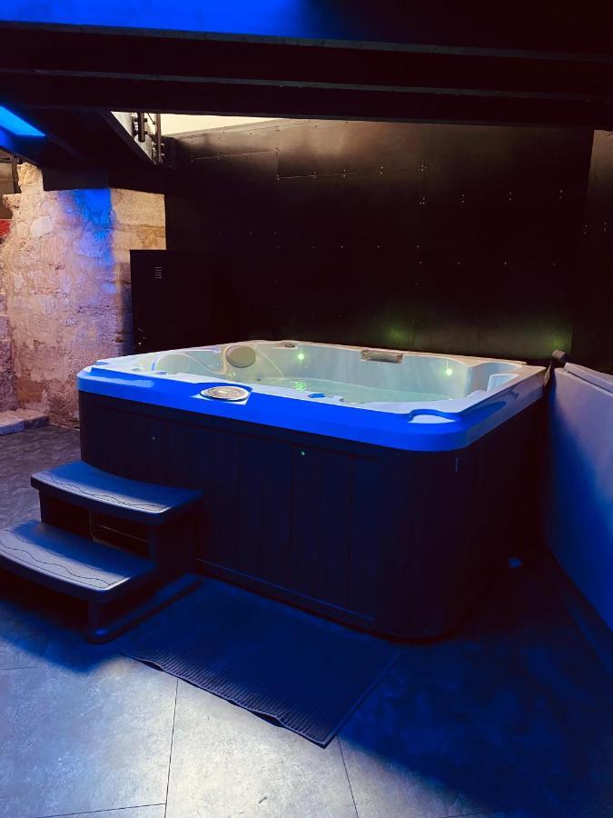 Mieuxqualhotel Jacuzzi Privatif La Retro Bordeaux Exterior photo