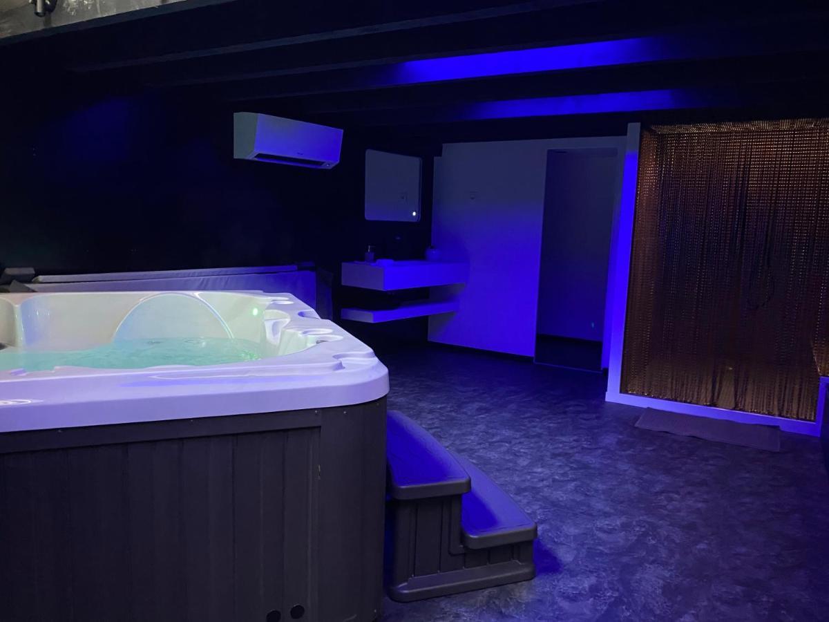 Mieuxqualhotel Jacuzzi Privatif La Retro Bordeaux Exterior photo