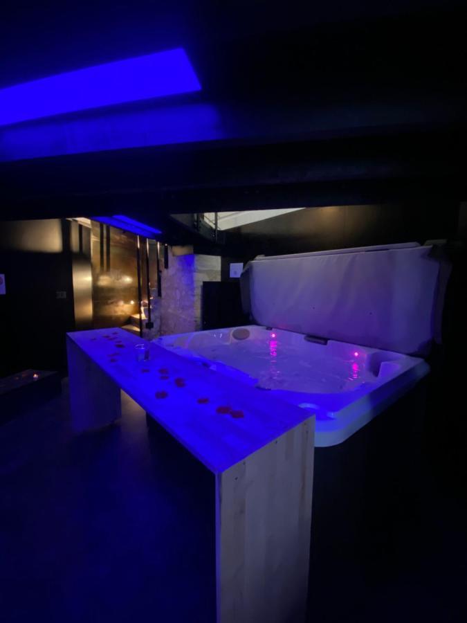 Mieuxqualhotel Jacuzzi Privatif La Retro Bordeaux Exterior photo