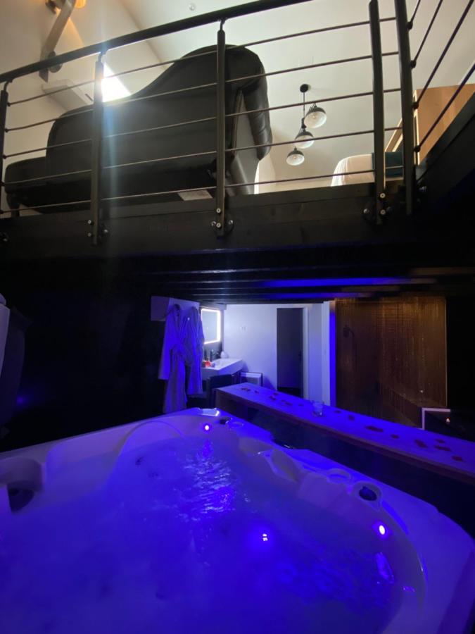 Mieuxqualhotel Jacuzzi Privatif La Retro Bordeaux Exterior photo