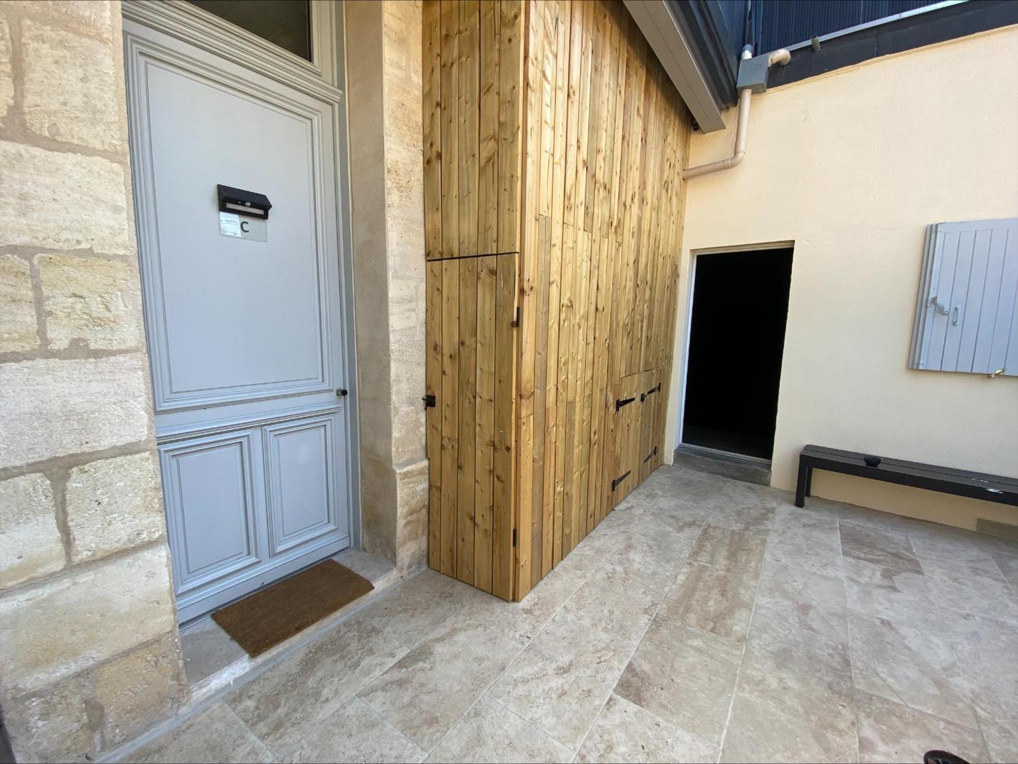 Mieuxqualhotel Jacuzzi Privatif La Retro Bordeaux Exterior photo